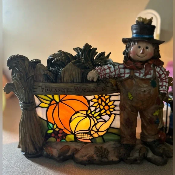 VTG “Harvest Welcome” Scarecrow Cornfield Stained Glass Light Up Lamp Fall Decor